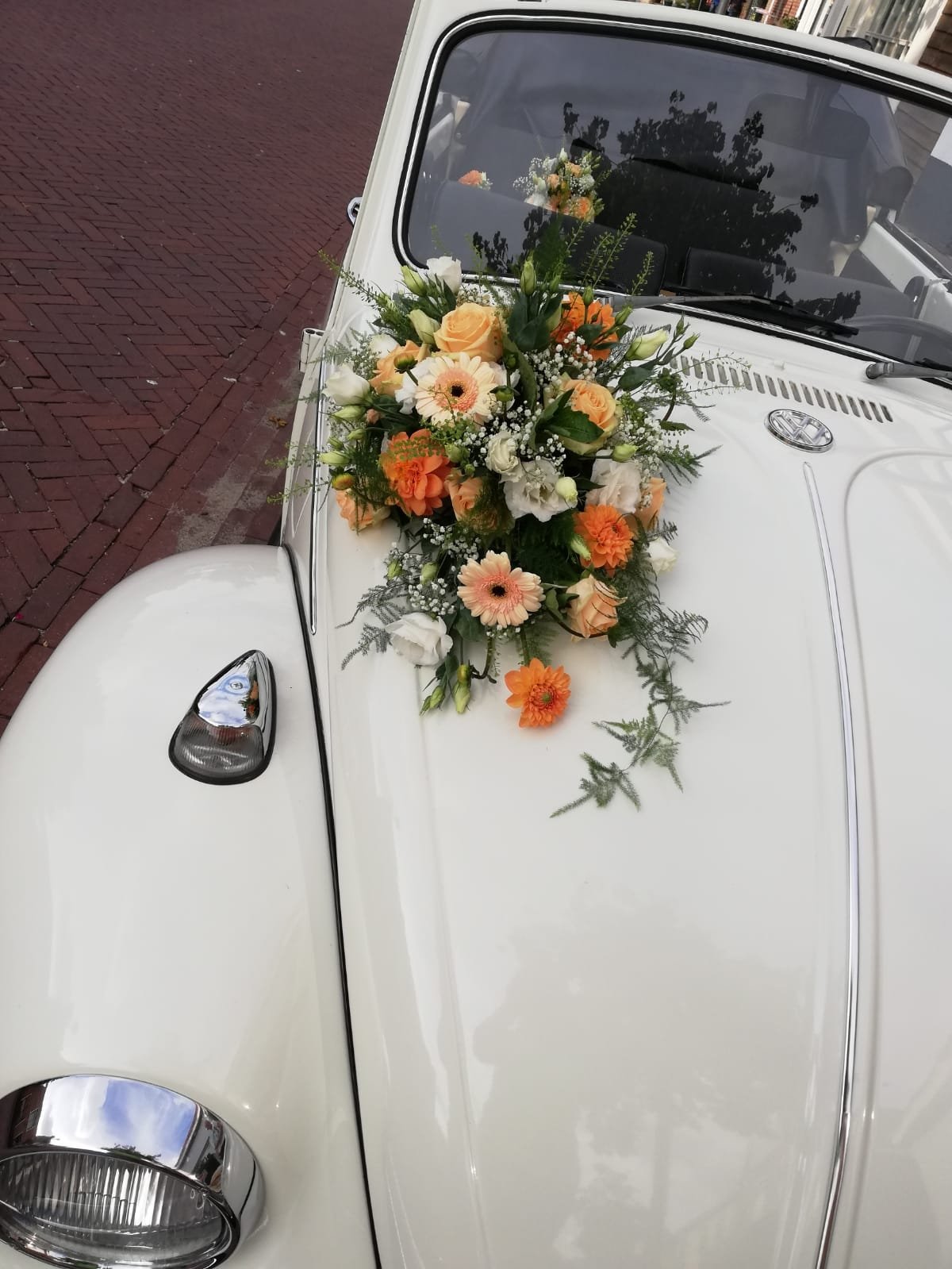bruidsarrangement autostuk zalm bruiloft De Bloemendijk